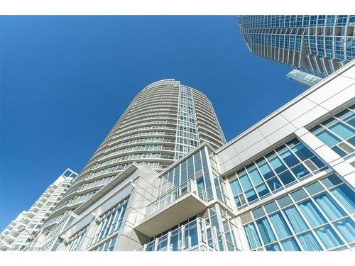 1007-218 Queens Quay, Toronto, ON - Outdoor