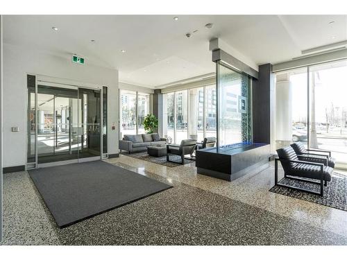 1007-218 Queens Quay, Toronto, ON - Indoor