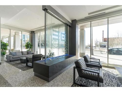 1007-218 Queens Quay, Toronto, ON - Indoor