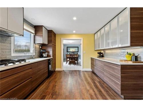 5 Woodelm Drive, St. Catharines, ON - Indoor Photo Showing Kitchen