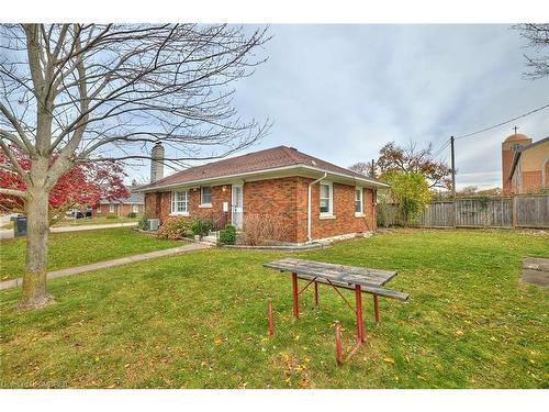 2 Woodgate Avenue, St. Catharines, ON - Outdoor