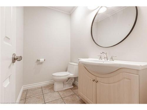 398 Barclay Crescent, Oakville, ON - Indoor Photo Showing Bathroom