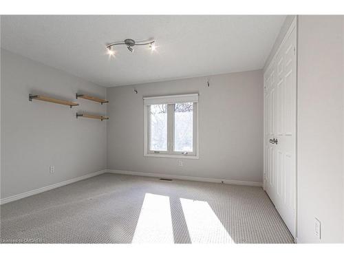 398 Barclay Crescent, Oakville, ON - Indoor Photo Showing Other Room