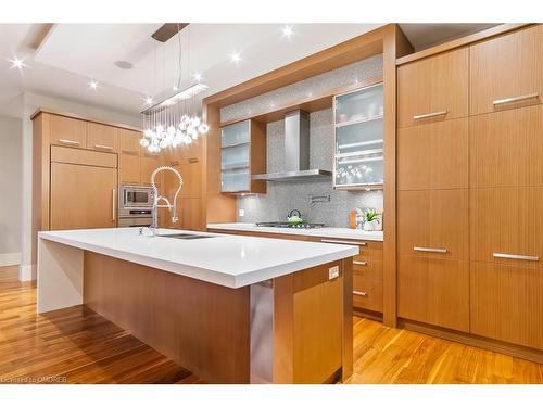 1414 Amber Crescent, Oakville, ON - Indoor Photo Showing Kitchen