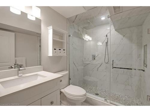 2185 Whitworth Drive, Oakville, ON - Indoor Photo Showing Bathroom