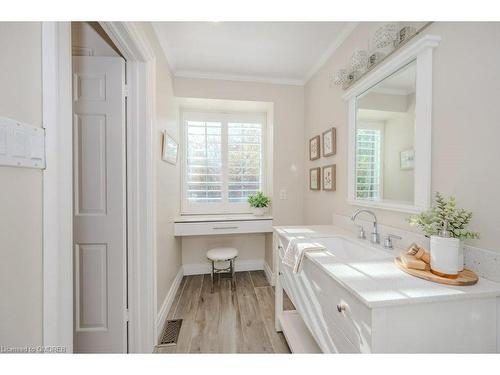 2145 Elmhurst Avenue, Oakville, ON - Indoor Photo Showing Bathroom