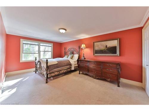 218 Northshore Boulevard W, Burlington, ON - Indoor Photo Showing Bedroom