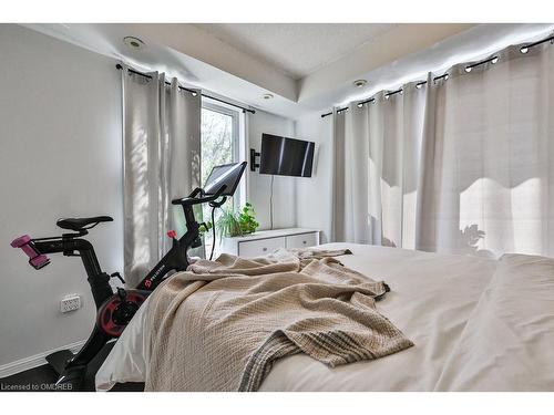 1233B-22 Laidlaw Street, Toronto, ON - Indoor Photo Showing Gym Room