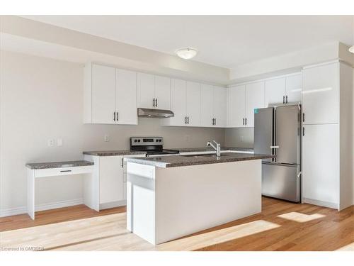 1390 National Common, Burlington, ON - Indoor Photo Showing Kitchen With Stainless Steel Kitchen With Double Sink