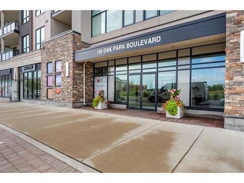 514-150 Oak Park Boulevard, Oakville, ON - Outdoor