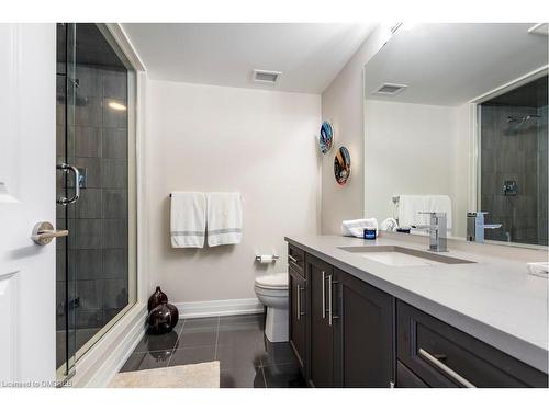 514-150 Oak Park Boulevard, Oakville, ON - Indoor Photo Showing Bathroom