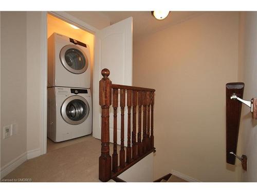 24-2019 Trawden Way, Oakville, ON - Indoor Photo Showing Laundry Room