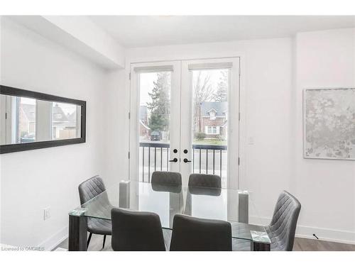 43-99 Roger Street, Waterloo, ON - Indoor Photo Showing Dining Room