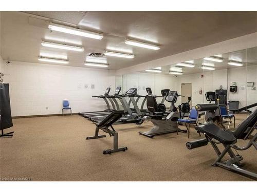 805-5080 Pinedale Avenue, Burlington, ON - Indoor Photo Showing Gym Room