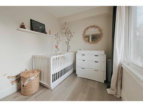 601-1701 Lampman Avenue, Burlington, ON - Indoor Photo Showing Bedroom