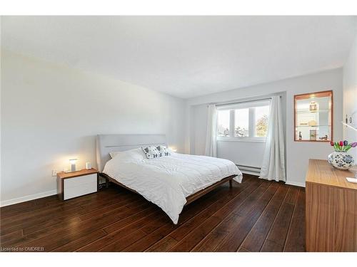 43-3600 Colonial Drive, Mississauga, ON - Indoor Photo Showing Bedroom