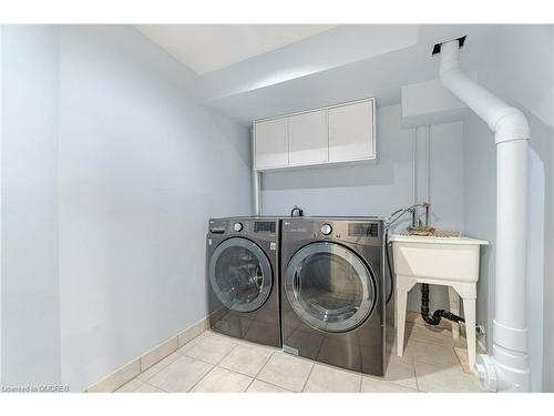 43-3600 Colonial Drive, Mississauga, ON - Indoor Photo Showing Laundry Room