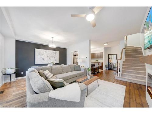 45 Nisbet Boulevard, Waterdown, ON - Indoor Photo Showing Living Room