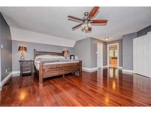 1340 Greeneagle Drive, Oakville, ON - Indoor Photo Showing Bedroom