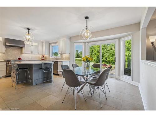 10011 Hume Court, Milton, ON - Indoor Photo Showing Dining Room