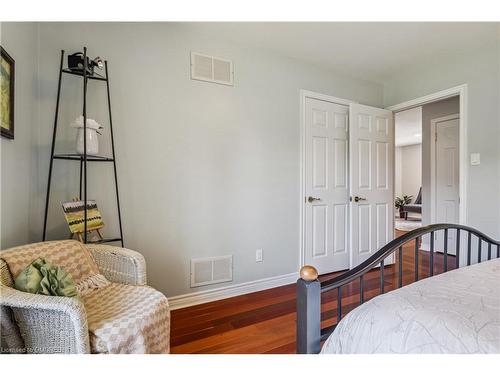 10011 Hume Court, Milton, ON - Indoor Photo Showing Bedroom