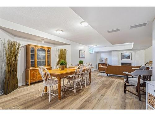 10011 Hume Court, Milton, ON - Indoor Photo Showing Dining Room