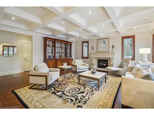 559 Golfview Court, Oakville, ON - Indoor Photo Showing Living Room With Fireplace