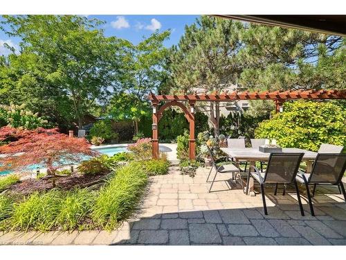 559 Golfview Court, Oakville, ON - Outdoor With Deck Patio Veranda With Backyard