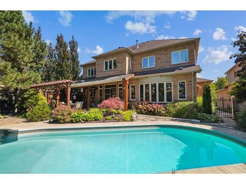 559 Golfview Court, Oakville, ON - Outdoor With In Ground Pool With Deck Patio Veranda