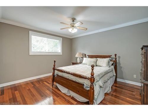 2492 Woburn Crescent, Oakville, ON - Indoor Photo Showing Bedroom