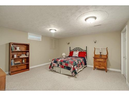 2492 Woburn Crescent, Oakville, ON - Indoor Photo Showing Bedroom