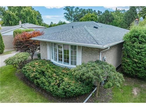 2492 Woburn Crescent, Oakville, ON - Outdoor