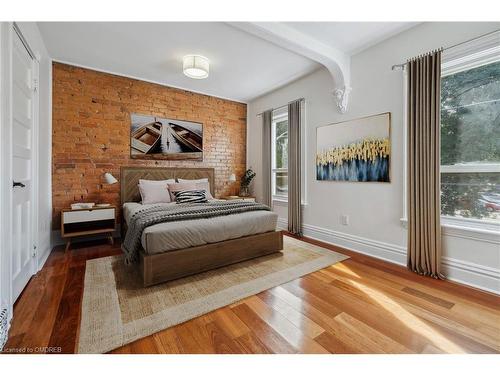 56 Colbourne Street, Hamilton, ON - Indoor Photo Showing Bedroom