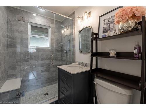 5 Montcalm Street, St. Thomas, ON - Indoor Photo Showing Bathroom