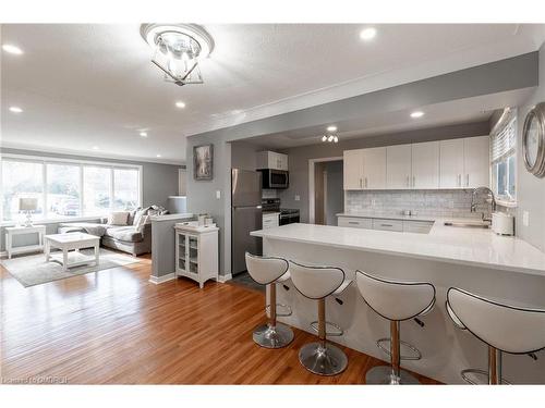 5 Montcalm Street, St. Thomas, ON - Indoor Photo Showing Kitchen