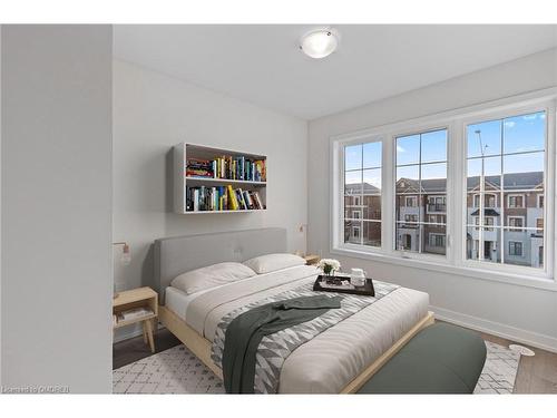 1354 William Halton Parkway, Halton, ON - Indoor Photo Showing Bedroom