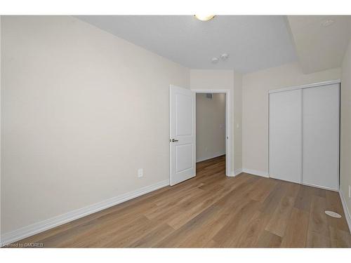 109-1569 Rose Way, Milton, ON - Indoor Photo Showing Other Room