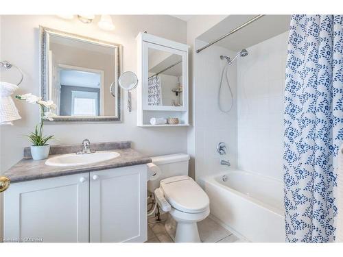 259 Littlewood Drive, Oakville, ON - Indoor Photo Showing Bathroom