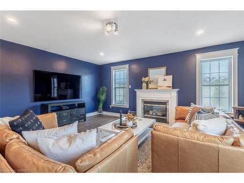 259 Littlewood Drive, Oakville, ON - Indoor Photo Showing Living Room With Fireplace