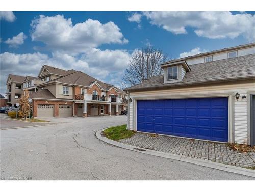 259 Littlewood Drive, Oakville, ON - Outdoor With Facade