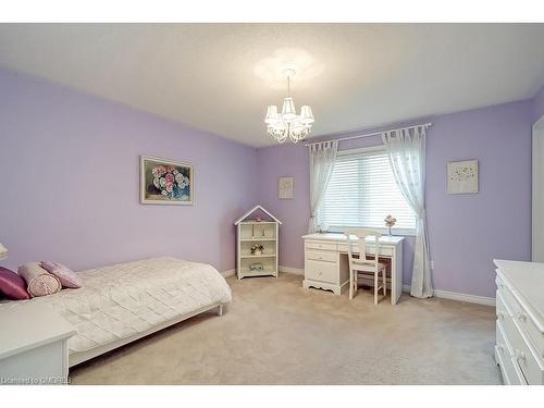 1510 Craigleith Road, Oakville, ON - Indoor Photo Showing Bedroom