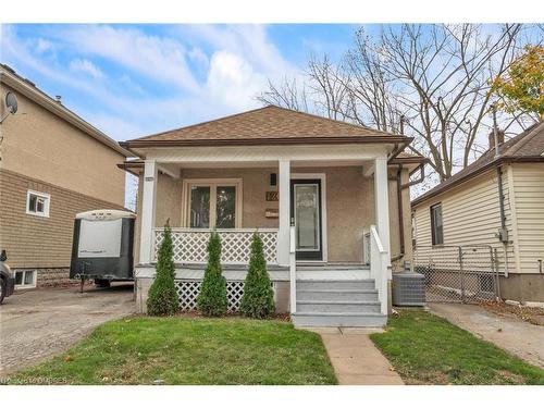 120 Vale Avenue, St. Catharines, ON - Outdoor With Deck Patio Veranda With Facade