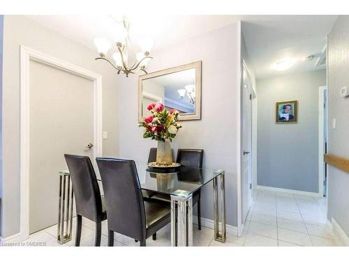 Upper Apt-50 Ridgewood Avenue, Guelph, ON - Indoor Photo Showing Dining Room