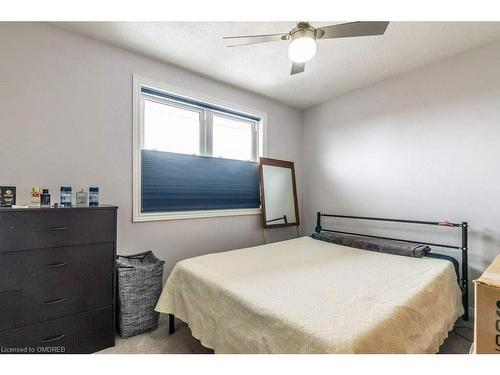 Upper Apt-50 Ridgewood Avenue, Guelph, ON - Indoor Photo Showing Bedroom