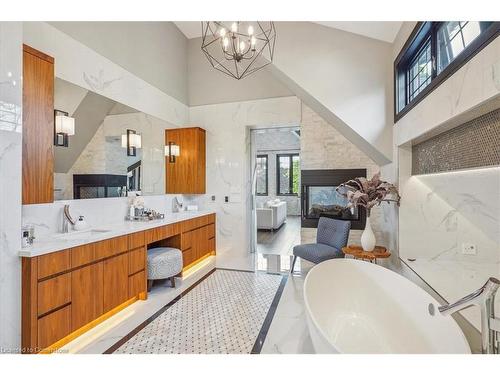 1031 Welwyn Drive, Mississauga, ON - Indoor Photo Showing Bathroom