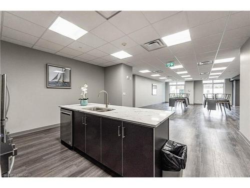 810-85 Robinson Street, Hamilton, ON - Indoor