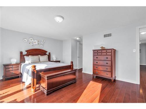 12 Zecca Drive, Guelph, ON - Indoor Photo Showing Bedroom