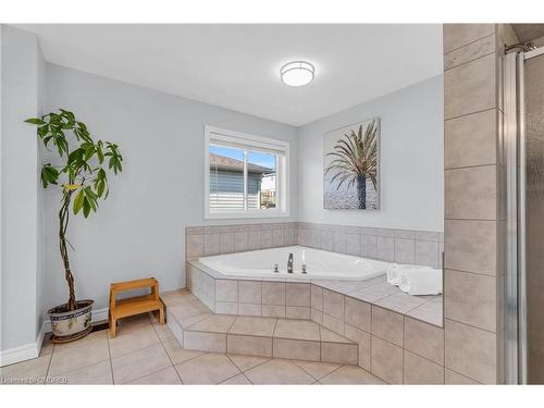 12 Zecca Drive, Guelph, ON - Indoor Photo Showing Bathroom