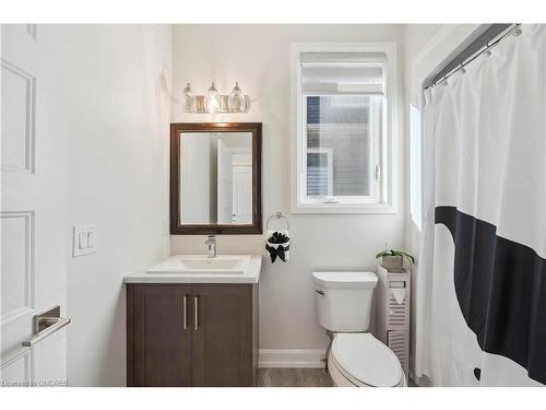 10 Campbell Street Street, Thorold, ON - Indoor Photo Showing Bathroom