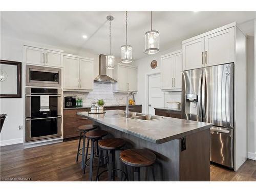 10 Campbell Street Street, Thorold, ON - Indoor Photo Showing Kitchen With Upgraded Kitchen